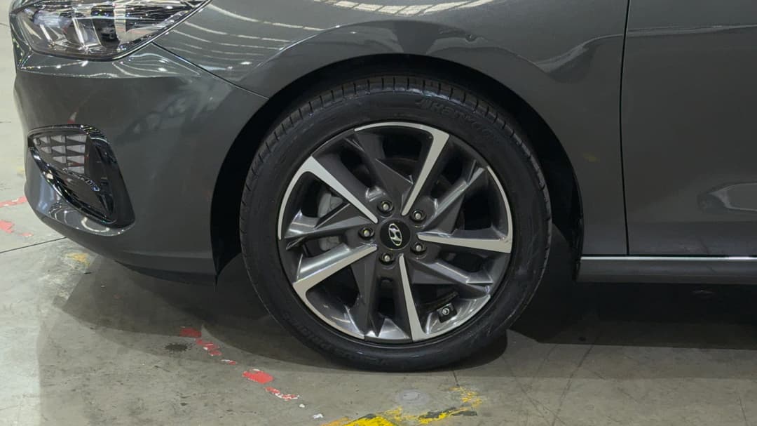 2023 Hyundai i30 Elite, Automatic, 23501 km, Left Front Wheel