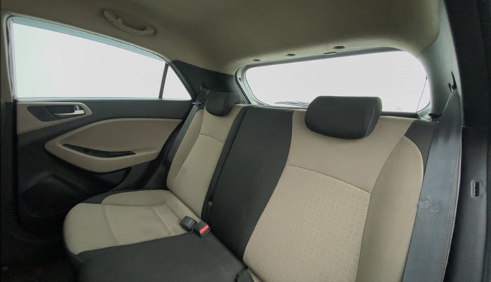 2014 Hyundai Elite i20 ASTA 1.2, Petrol, Manual, 68,377 km, Right Side Rear Door Cabin
