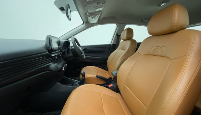 2021 Hyundai NEW I20 SPORTZ 1.2 MT, Petrol, Manual, 12,608 km, Right Side Front Door Cabin