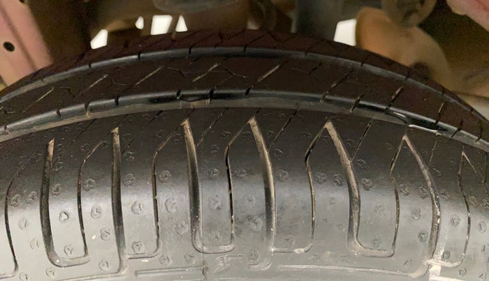 2014 Maruti Alto K10 VXI, Petrol, Manual, 68,307 km, Right Rear Tyre Tread