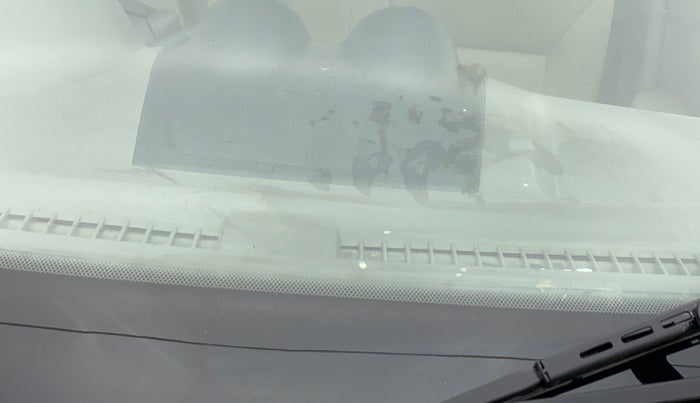 2014 Datsun Go A, Petrol, Manual, 47,422 km, Front windshield - Minor spot on windshield