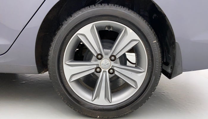 2019 Hyundai Verna 1.6 SX VTVT AT (O), Petrol, Automatic, 25,263 km, Left Rear Wheel