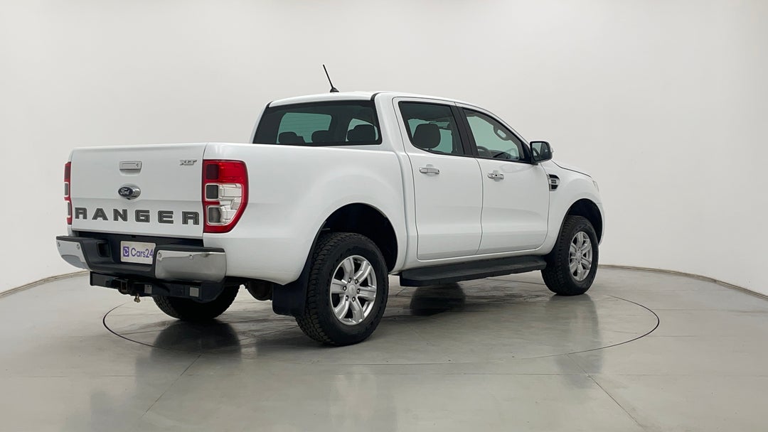 Right Back Diagonal (45- Degree) View