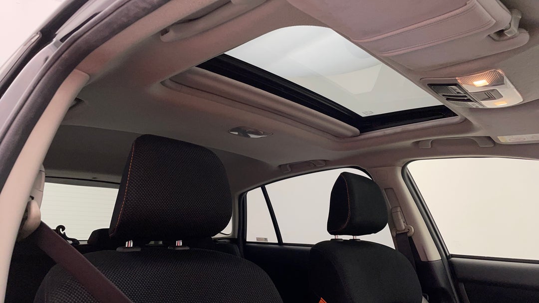 Interior Sunroof/Moonroof