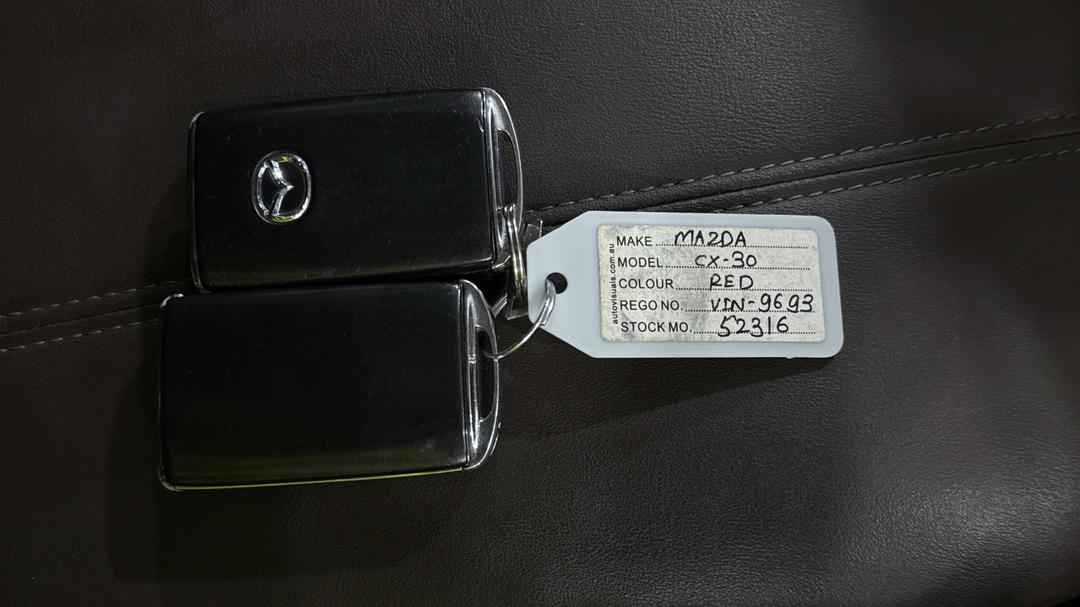 2021 Mazda CX-30 G20 Touring (FWD), Automatic, 30856 km, Key Close-up