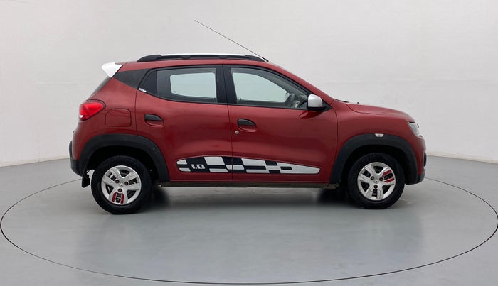 2016 Renault Kwid 1.0 RXT Opt AT, Petrol, Automatic, 40,795 km, Right Side View