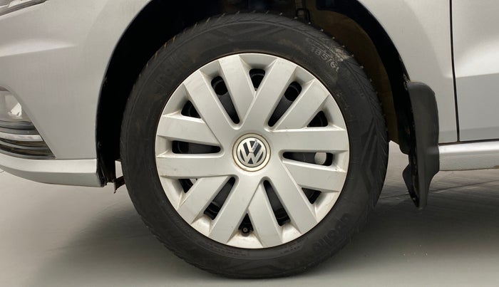2017 Volkswagen Ameo COMFORTLINE 1.2, Petrol, Manual, 35,580 km, Left Front Wheel