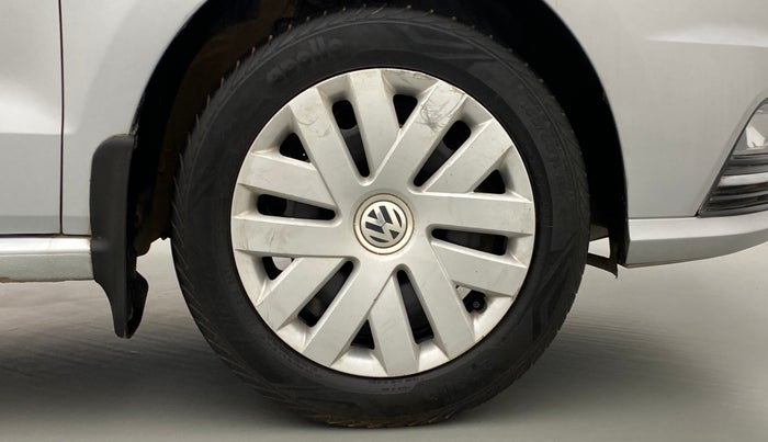 2017 Volkswagen Ameo COMFORTLINE 1.2, Petrol, Manual, 35,580 km, Right Front Wheel