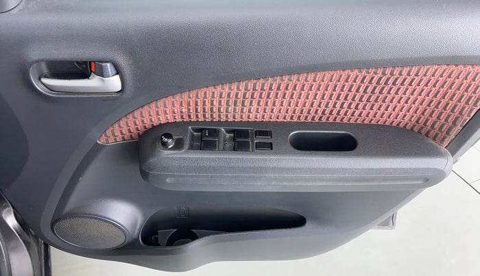 2014 Maruti Ritz ZXI, Petrol, Manual, 63,613 km, Driver Side Door Panels Control