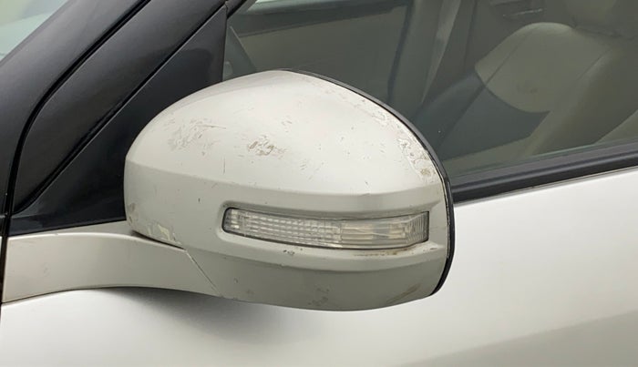 2013 Maruti Swift Dzire VXI, Petrol, Manual, 59,301 km, Left rear-view mirror - Indicator light has minor damage