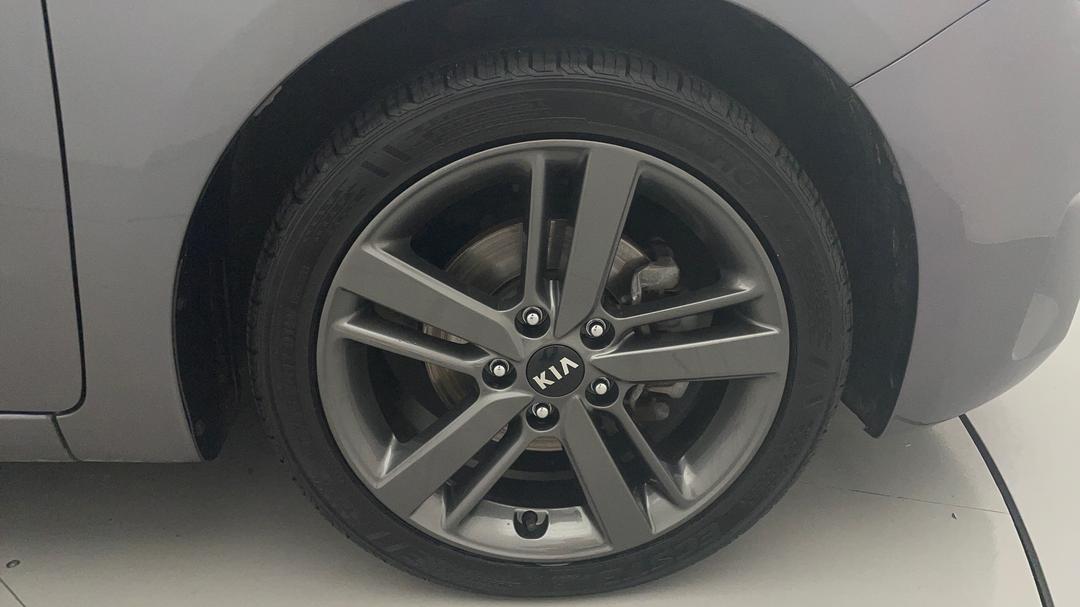 2017 Kia Cerato Sport, Automatic, 98865 km, Right Front Wheel