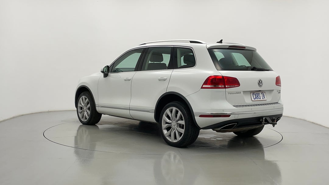 Left Back Diagonal (45- Degree) View