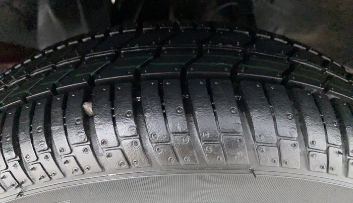 2016 Tata Nano TWIST XTA, Petrol, Automatic, 35,353 km, Left Front Tyre Tread