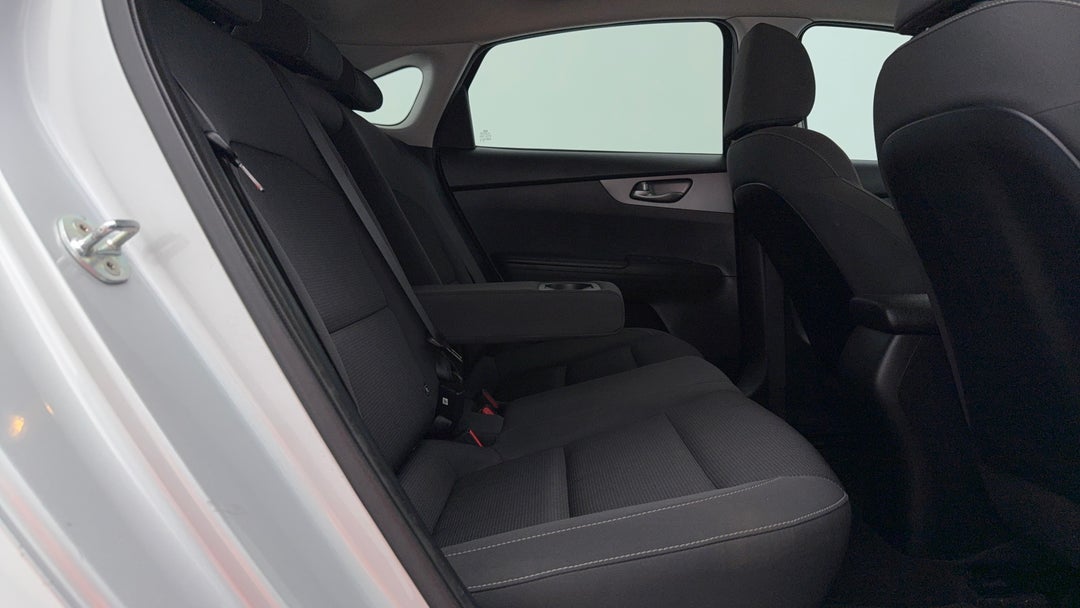 2019 Kia Cerato Sport Safety Pack, Automatic, 144210 km, Right Side Rear Door Cabin View