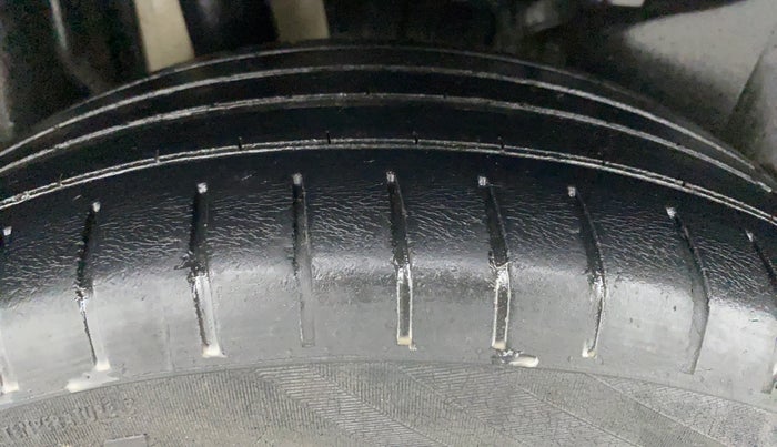 2018 Maruti Swift ZDI +, Diesel, Manual, 58,437 km, Left Rear Tyre Tread