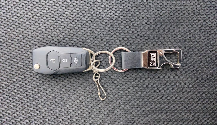 2016 Ford New Figo 1.2 TREND, Petrol, Manual, 20,012 km, Key Close up