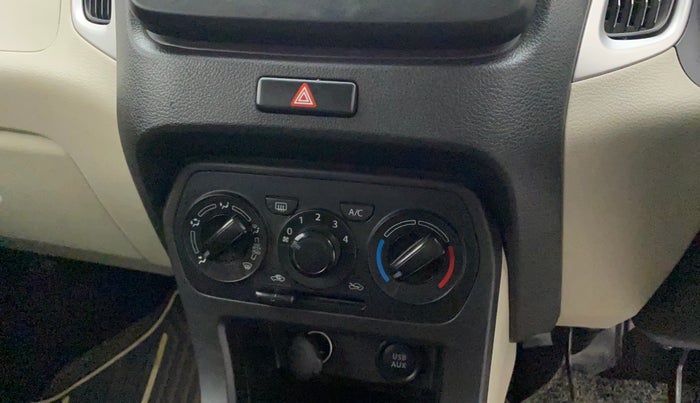 2020 Maruti New Wagon-R ZXI 1.2, Petrol, Manual, 24,024 km, Dashboard - Air Re-circulation knob is not working