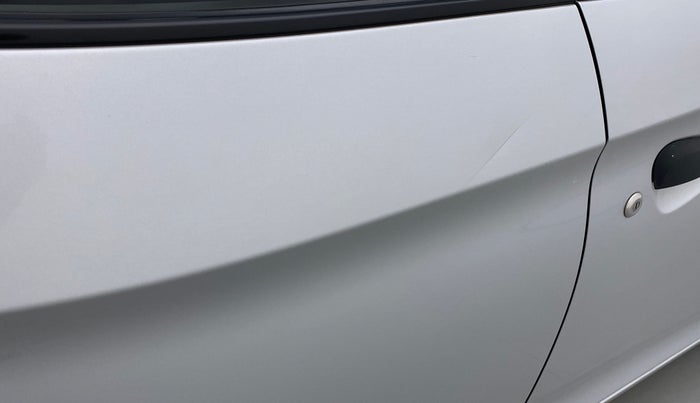 2014 Hyundai Eon ERA PLUS, Petrol, Manual, 51,874 km, Right rear door - Minor scratches