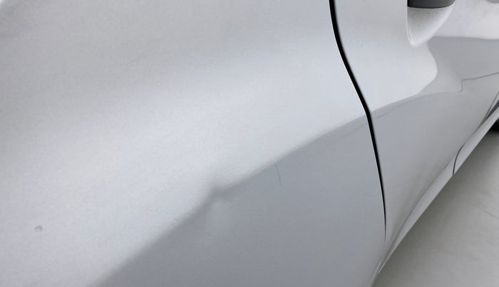 2014 Hyundai Eon ERA PLUS, Petrol, Manual, 51,874 km, Right quarter panel - Slightly dented