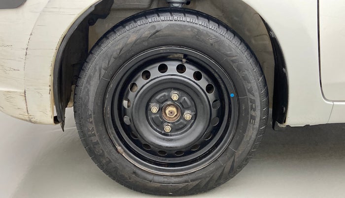 2016 Maruti Celerio VXI, Petrol, Manual, 97,301 km, Left Front Wheel