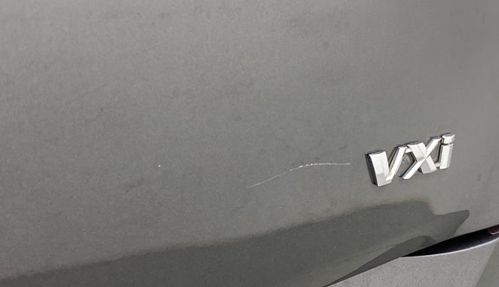 2015 Maruti Swift VXI, Petrol, Manual, 59,406 km, Dicky (Boot door) - Minor scratches