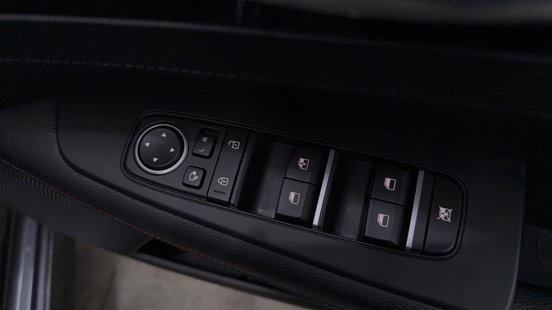 2021 Kia Cerato Gt, Automatic, 29232 km, Drivers Side Door Panel Controls