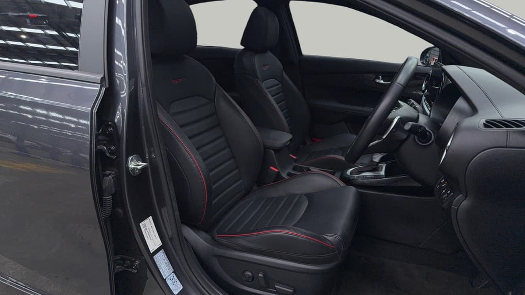 2021 Kia Cerato Gt, Automatic, 29232 km, Right Side Front Door Cabin View