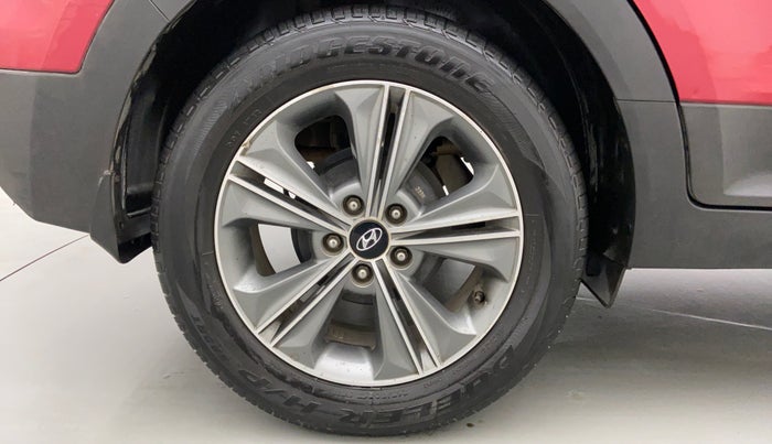 2017 Hyundai Creta SX PLUS 1.6 PETROL DUAL TONE, Petrol, Manual, 50,121 km, Right Rear Wheel