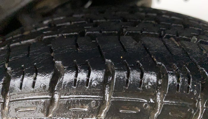 2015 Maruti Alto K10 VXI AMT, Petrol, Automatic, 21,678 km, Left Rear Tyre Tread