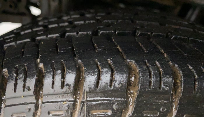 2015 Maruti Alto K10 VXI AMT, Petrol, Automatic, 21,678 km, Right Rear Tyre Tread