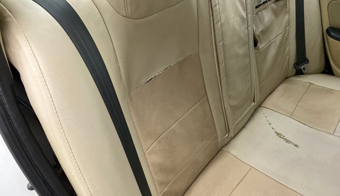 2019 Honda Amaze 1.2L I-VTEC V, CNG, Manual, 99,625 km, Second-row right seat - Cover slightly torn