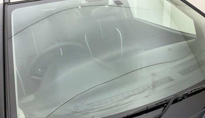 2019 Maruti Baleno DELTA PETROL 1.2, Petrol, Manual, 33,410 km, Front windshield - Minor spot on windshield