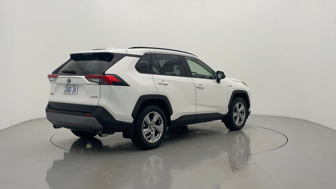 Right Back Diagonal (45- Degree) View