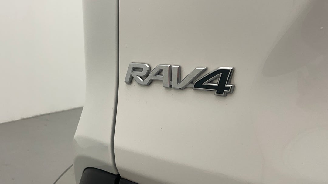 Badge (Boot Left Side)