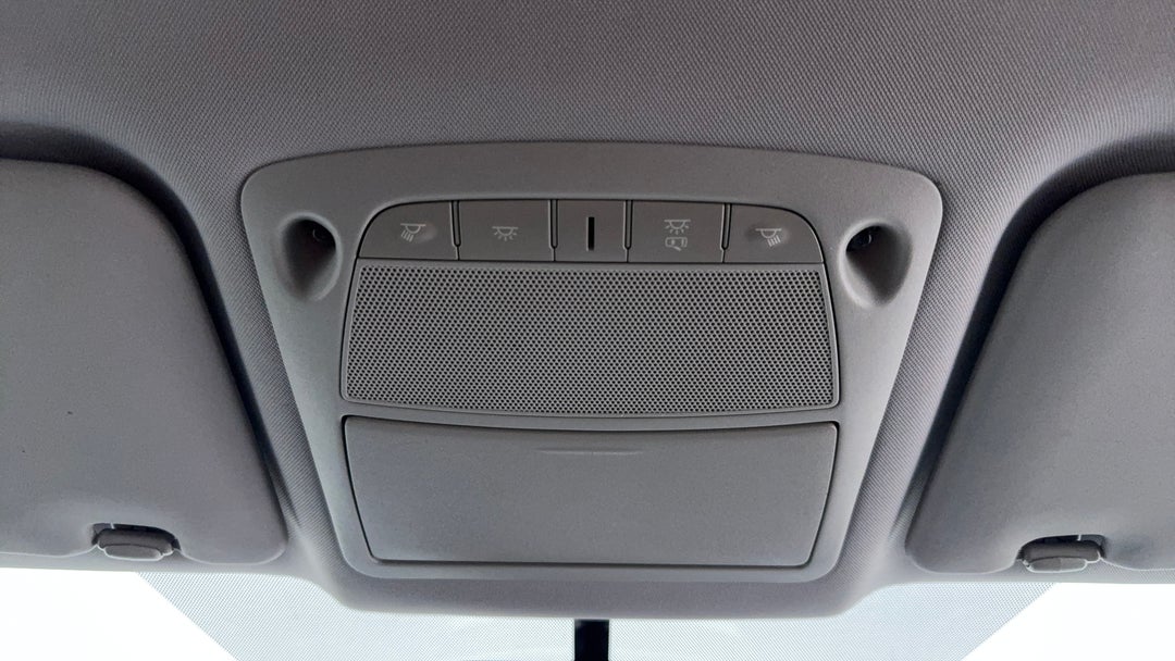 On-Roof Controls/Sunglass holder