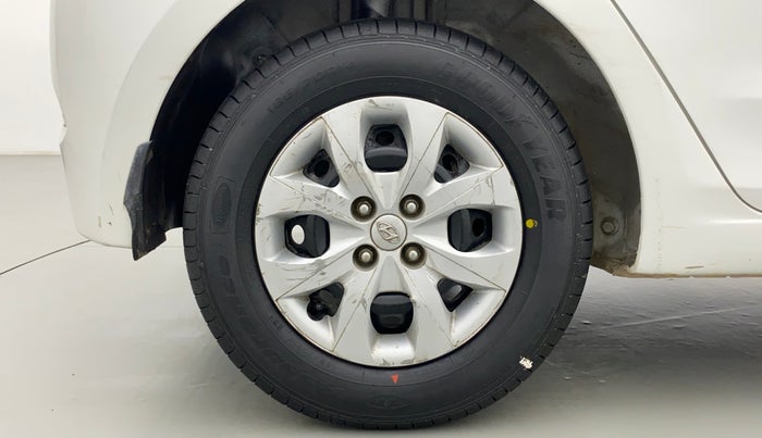 2017 Hyundai Elite i20 SPORTZ 1.2, CNG, Manual, 39,939 km, Right Rear Wheel