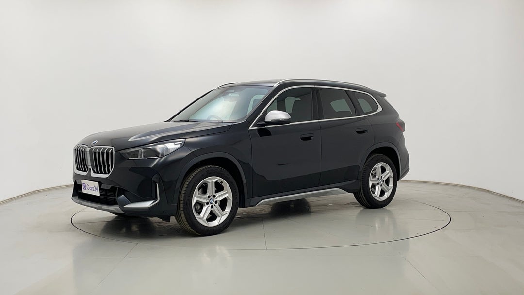 Left Front Diagonal (45- Degree) View