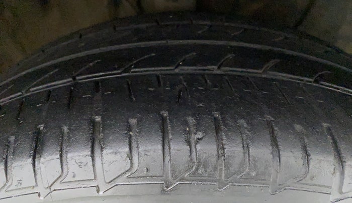 2019 Hyundai Elite i20 1.2  ASTA (O) CVT, Petrol, Automatic, 40,029 km, Left Front Tyre Tread