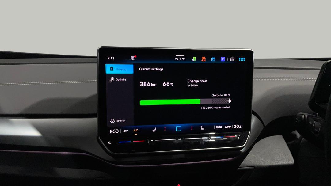2025 Volkswagen Id.4 Pro, Automatic, 6405 km, Infotainment System