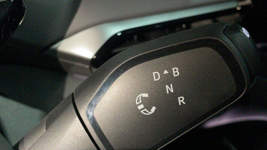 2025 Volkswagen Id.4 Pro, Automatic, 6405 km, Gear Lever 