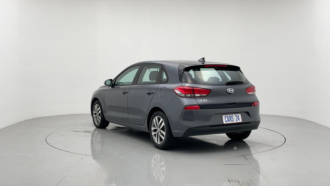 Left Back Diagonal (45- Degree) View