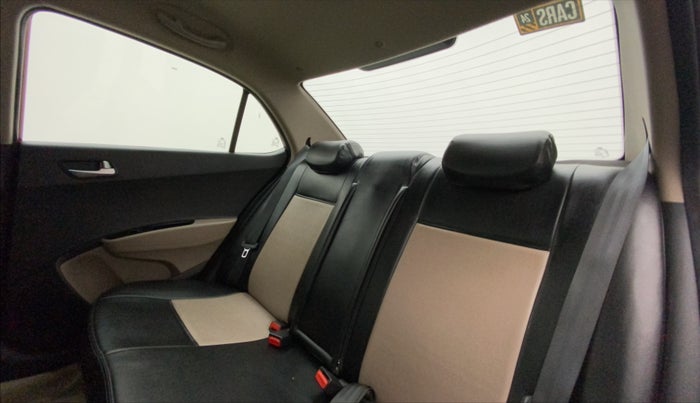 2016 Hyundai Xcent SX 1.2, Petrol, Manual, 56,333 km, Right Side Rear Door Cabin