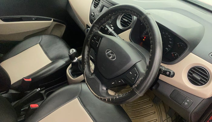 2016 Hyundai Xcent SX 1.2, Petrol, Manual, 56,333 km, Steering wheel - Steering cover is minor torn