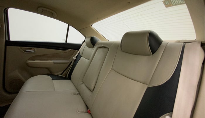 2015 Maruti Ciaz VXI+, Petrol, Manual, 95,738 km, Right Side Rear Door Cabin