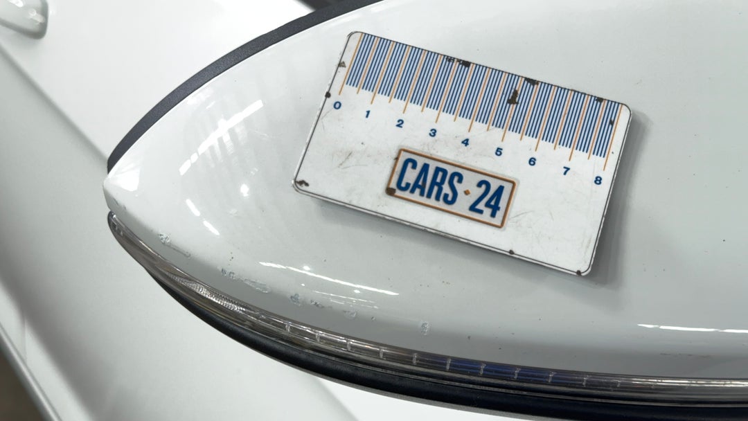 Side Mirrors Housing RHS Scratch