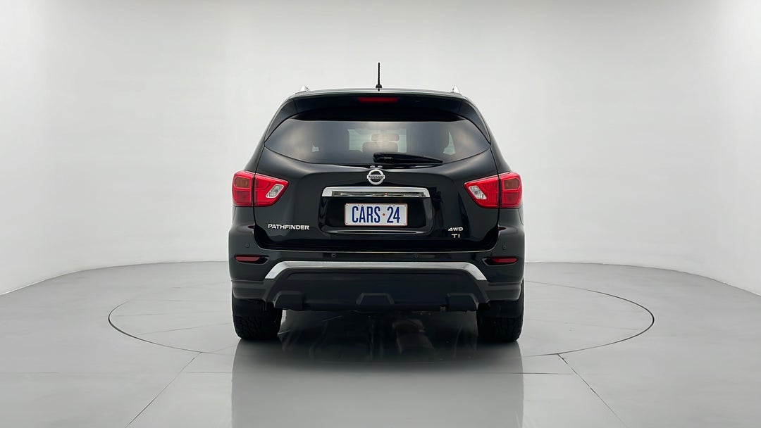 2017 Nissan Pathfinder Ti (4x4), Automatic, 37624 km, Back/Rear View