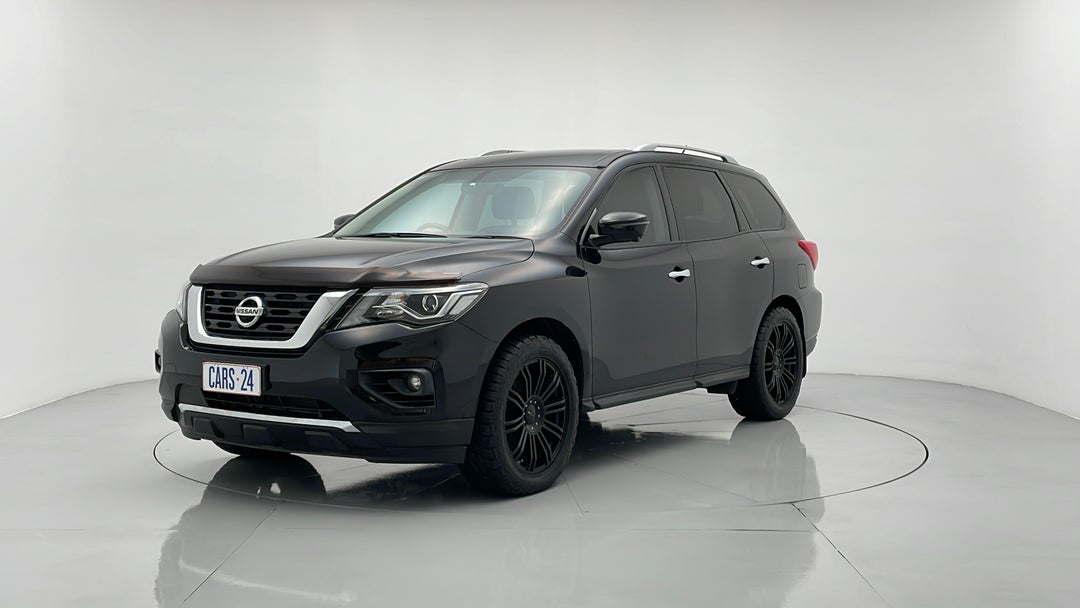 2017 Nissan Pathfinder Ti (4x4), Automatic, 37624 km, Left Front Diagonal (45- Degree) View