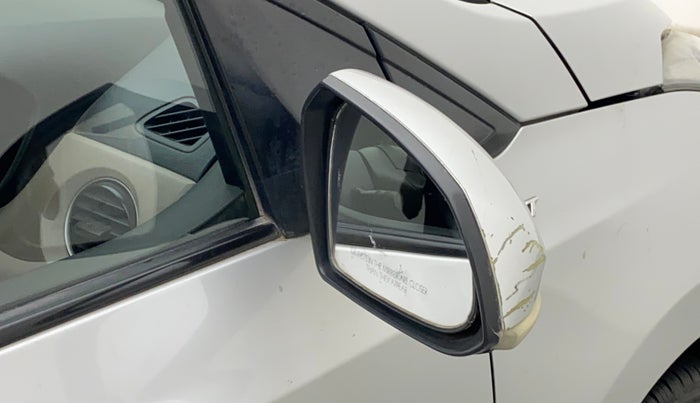2015 Hyundai Xcent S 1.2, Petrol, Manual, 56,814 km, Right rear-view mirror - Mirror motor not working
