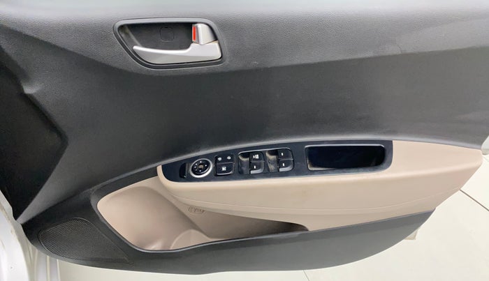 2015 Hyundai Xcent S 1.2, Petrol, Manual, 56,814 km, Driver Side Door Panels Control