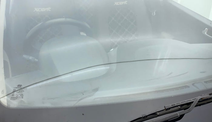 2015 Hyundai Xcent S 1.2, Petrol, Manual, 56,814 km, Front windshield - Minor spot on windshield